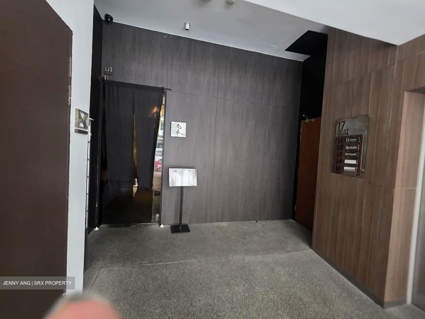 Hongkong Street (D1), Office #582276051